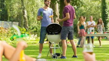 How To Throw A Perfect Memorial Day BBQ