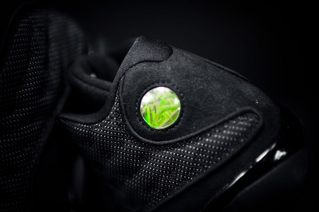 air-jordan-13-black-cat-7