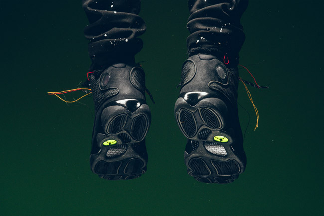 air-jordan-13-black-cat-9