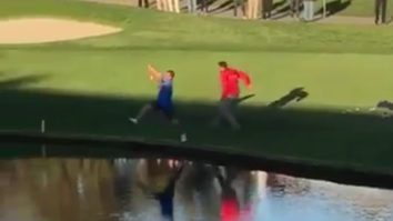 Love This Fan Evading PGA Tour Security To Jump In A Pond At The Farmers Insurance Open