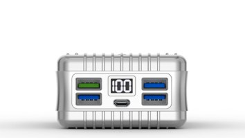 Portable Battery Bank Has 4 USB Charging Ports, Can Charge Your Phone 9 Times Without Needing To Be Recharged