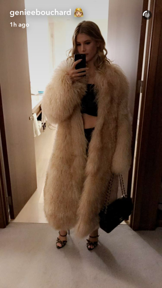 genie-bouchard-super-bowl-bet-date-pics