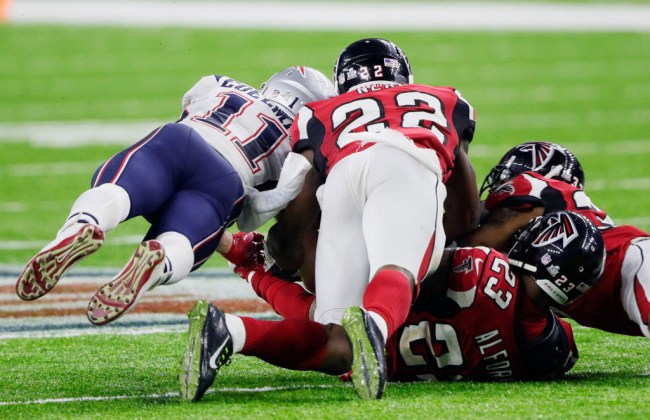julian-edelman-micd-catch-super-bowl