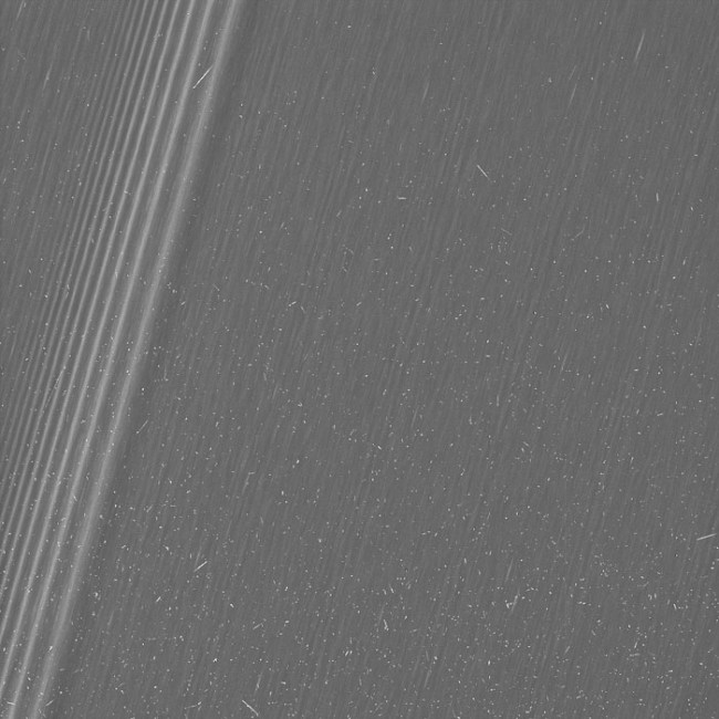 saturn-rings-pics-nasa-5