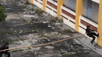 This Vietnamese Tactical Team’s Maneuver Looks As Safe As A Tijuana Hooker With Cold Sores
