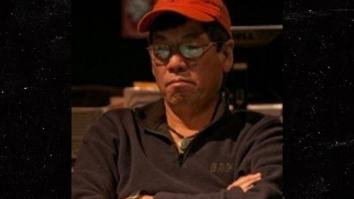 Doctor Removed From United Flight Traded Drugs For Sex, Made $234,664 Playing Poker