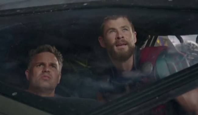 easter eggs thor ragnarok justice league trailers