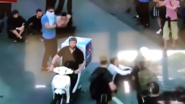 pizza delivery guy hamburg g20