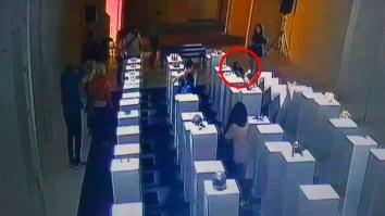 Let’s Watch A Woman Destroy $200,000 In Art Because She Wanted To Take A Selfie