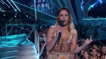 Michael Jackson’s Daughter, Paris Jackson, Blasts Nazis And White Supremacists While Presenting Award At The MTV VMAs
