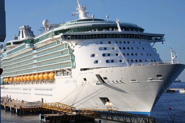 Cruise Ship