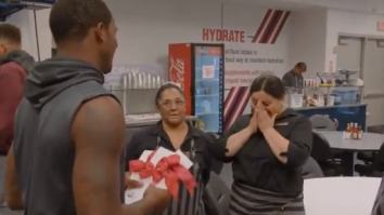 Watch Deshaun Watson Donate His First Game Check To Texans Employees Affected By Hurricane Harvey