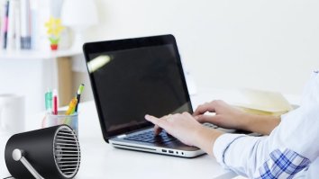 This Small Desk Fan Is 40% More Powerful Than The Competition And Just $10