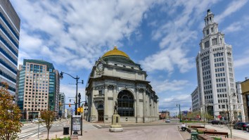 These Are The 10 Friendliest Cities In America, 7 Of Them Are In The South But Not #1
