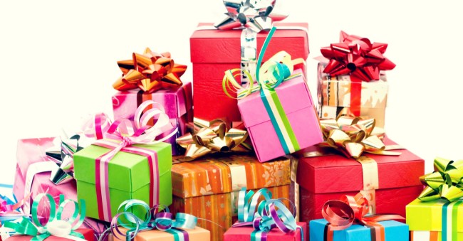 states spend most least holidays christmas