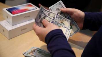 Don’t You Dare Laugh At All These Stories And Pictures Of People Shattering Their $1,000 iPhone X
