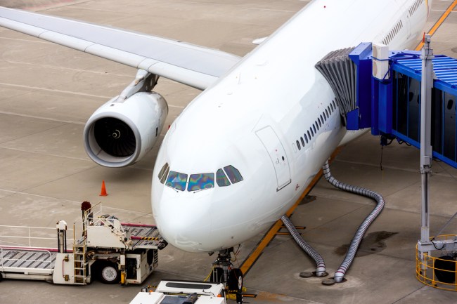 Board Airplane