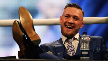 Fans Freak When Conor McGregor Pulls Up At Traffic Light Then Blows Their Doors Off In His Supercar
