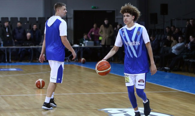 Lithuanian Broadcasters LiAngelo LaMelo Defense