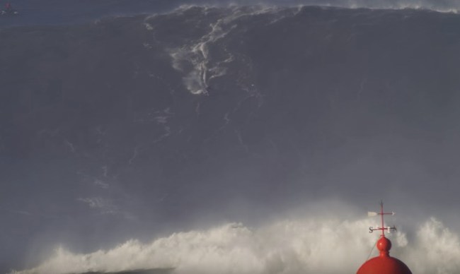 Sebastian Steudtner surfing Nazare Portugal