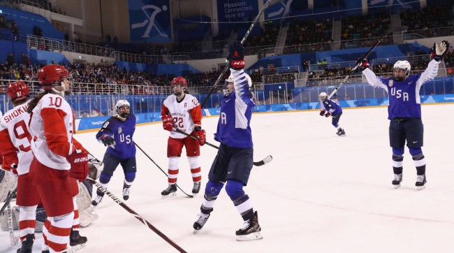 Jocelyne Lamoureux Two Goals Seconds