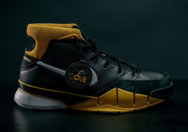 Nike Zoom Kobe 1 Protro