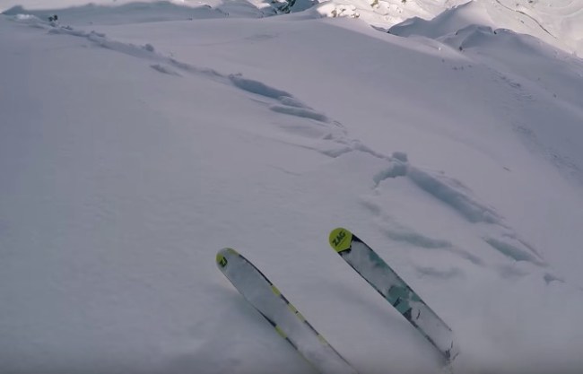 paragliding skier races avalanche