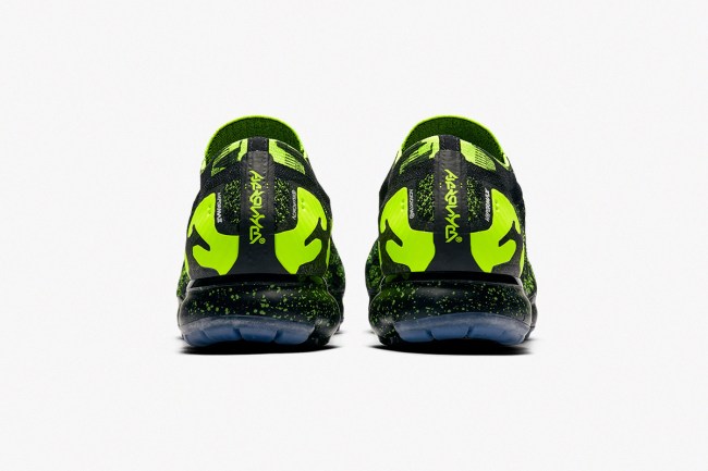 acronym nike air vapormax moc 2 sneakers