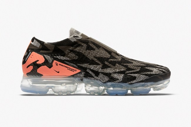 acronym nike air vapormax moc 2 sneakers