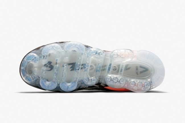 acronym nike air vapormax moc 2 sneakers