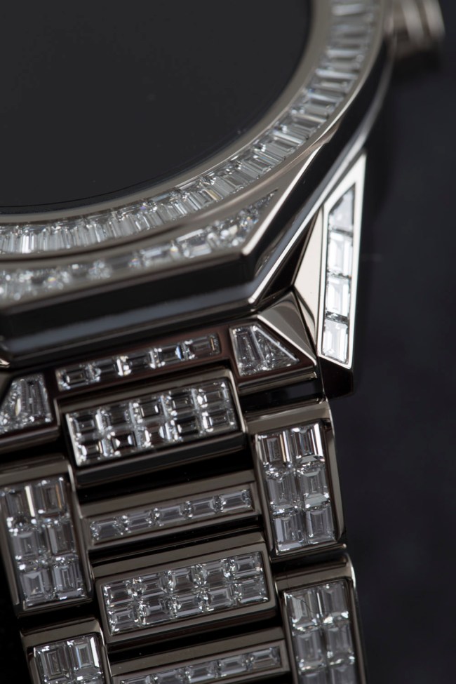TAG Heuer Connected Modular Full Diamond