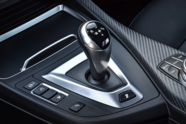 2019 BMW M2 Competition specs pics
