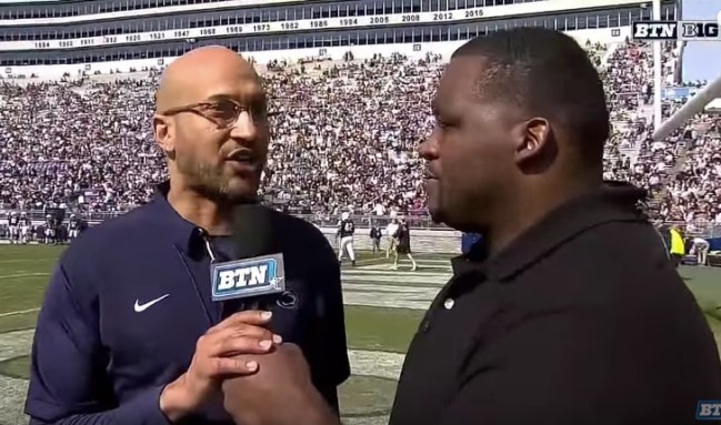 Keegan-Michael Key dressed as Penn State coach James Franklin