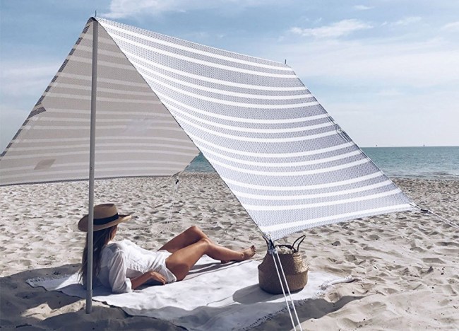 beach trip packing hacks