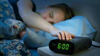Former Navy Seal Explains Why You Should Wake Up At 4:30 AM Every Single Day
