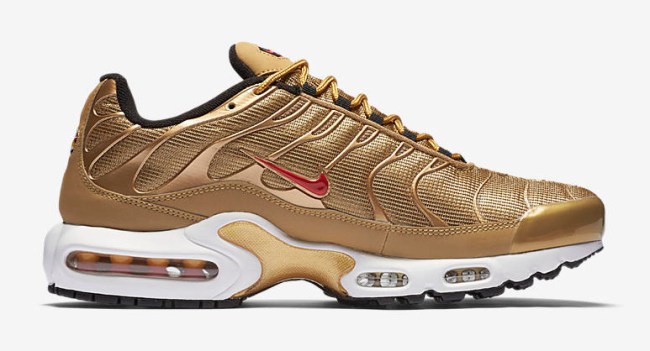 Nike Air Max Plus Metallic Gold
