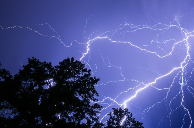 golfer dies lightning new jersey