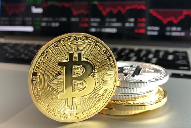 crypto bears bet against bitcoin