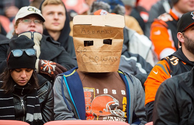 knicks fan auctioning allegiance ebay