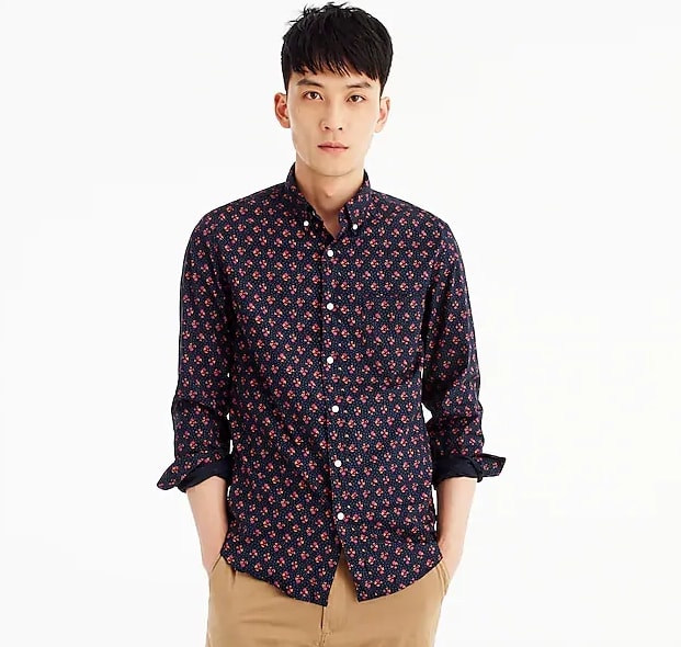 Stretch Secret Wash shirt in navy floral