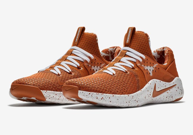Nike Free TR8 college Football Teams