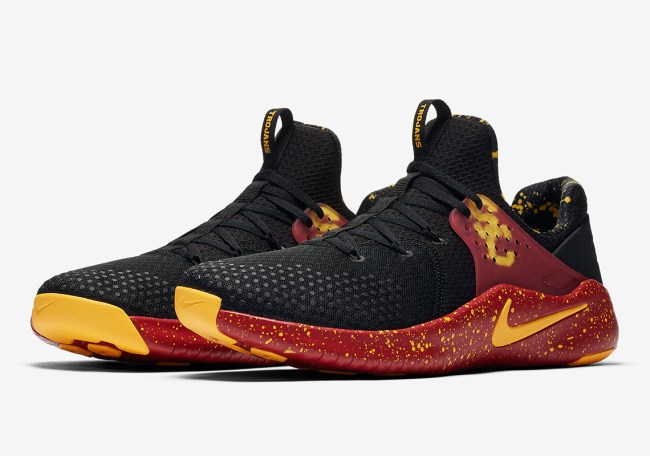 Nike Free TR8 college Football Teams