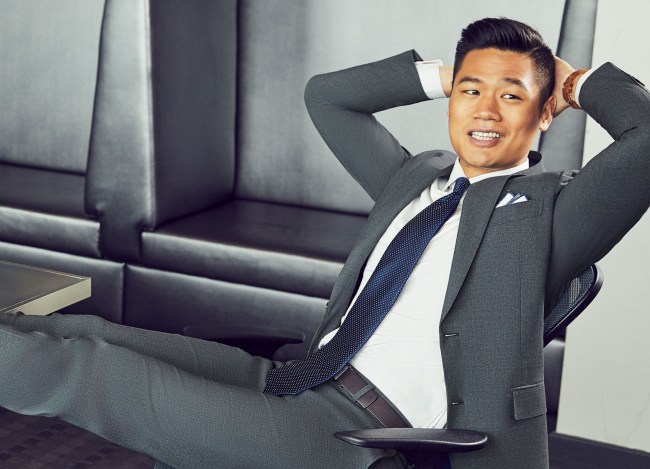 The Traveler Suit Black Lapel