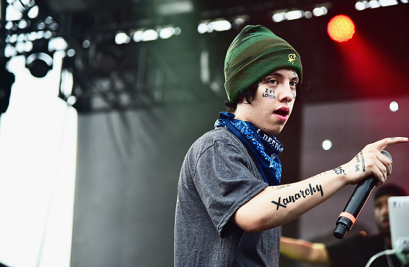 WANTAGH, NY - AUGUST 18: Lil Xan performs onstage during Day 1 of Billboard Hot 100 Festival 2018 at Northwell Health at Jones Beach Theater on August 18, 2018 in Wantagh, New York. (Photo by Theo Wargo/Getty Images for Billboard)
