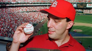 20th Anniversary: How Mark McGwire Snubbing The Fan Who Caught His 70th Home Run Turned The Fan Into A Millionaire