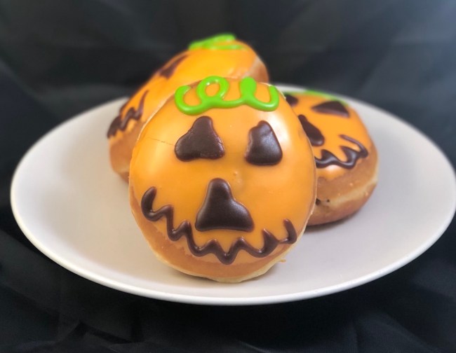 kripsy kreme halloween doughnuts review
