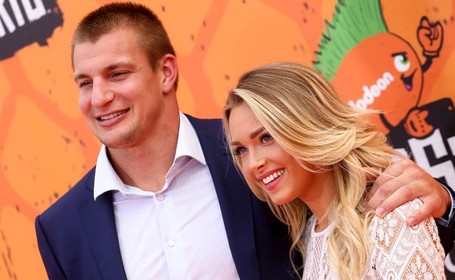 Rob Gronkowski Reaction Girlfriend SI Swimsuit