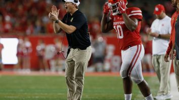 Houston Coach Major Applewhite And Top NFL Prospect Ed Oliver Get In Heated Argument On Sideline Over…A Coat