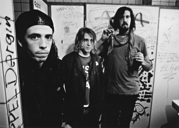 American rock group Nirvana, backstage in Frankfurt, Germany, 12th November 1991. Left to right: drummer Dave Grohl, singer and guitarist Kurt Cobain (1967 - 1994) and bassist Krist Novoselic. (Photo by Paul Bergen/Redferns/Getty Images)