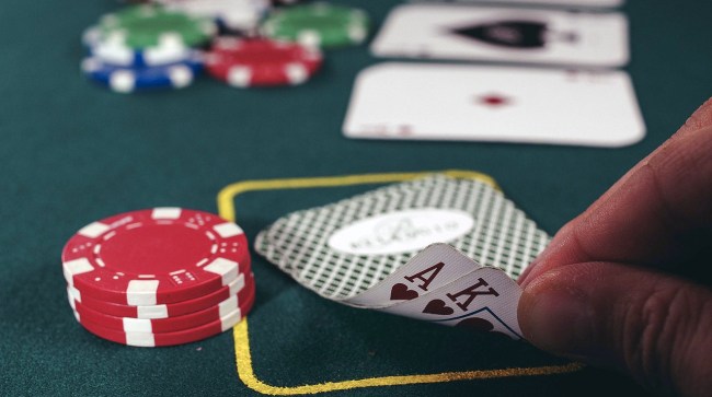 Poker Player Bets 100K Dark Room